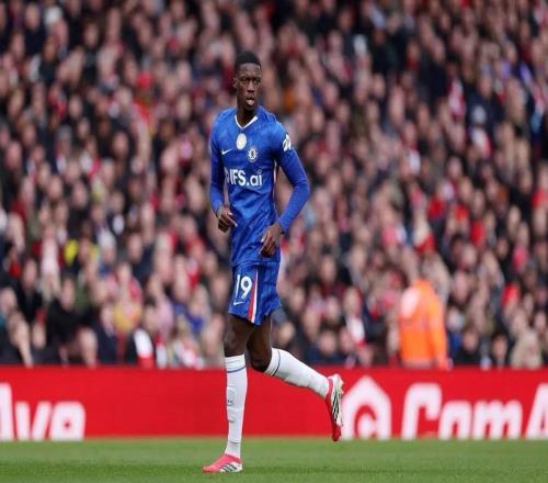 內(nèi)維爾：馬馬杜薩爾做得不錯，今天他可以昂首離開