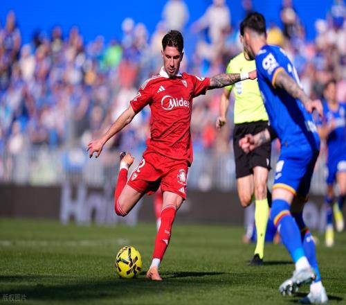 西甲：皇馬主場強勢，赫塔費能否頂住壓力皇馬VS赫塔費