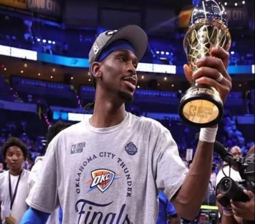 臥槽！張伯倫52年紀(jì)錄被破了，這次，MVP穩(wěn)了