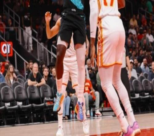 101135！楊瀚森1籃板1助攻，開(kāi)拓者客場(chǎng)34分慘敗老鷹