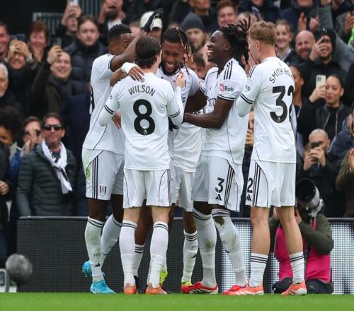 英超勁旅倒下：恥辱4連敗，8.7億豪陣也沒(méi)用，掉到第16名