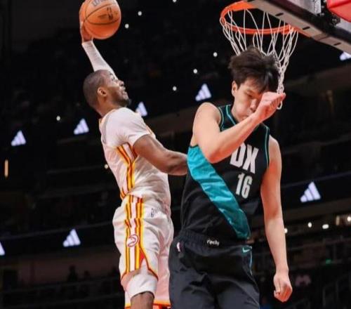 暴力隔扣楊瀚森！感謝勇士！2026年最有價值交易初現(xiàn)