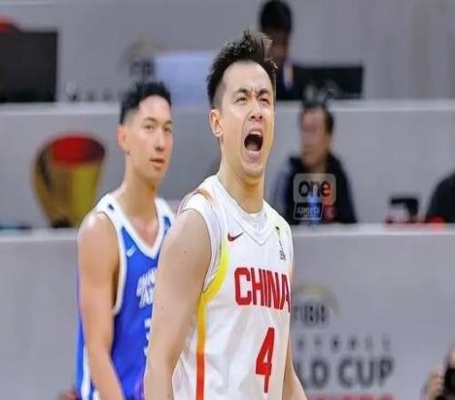 險勝！郭士強賽后吐真言，男籃更衣室這一幕太動人