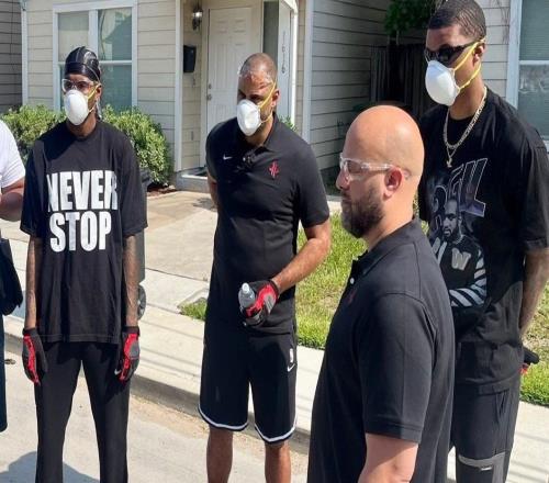 火箭隊交易計劃現(xiàn)雛形穩(wěn)守17人陣容，暫不引援！或自知爭冠無望