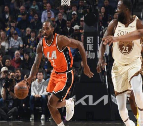 17分逆轉(zhuǎn)！小卡23+8創(chuàng)紀(jì)錄，格林5中1庫里不開心，加蘭12分5失誤