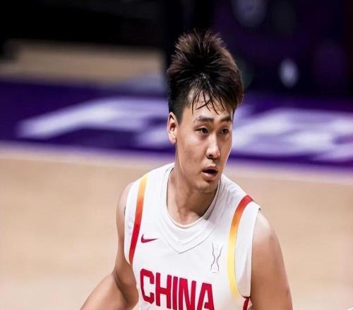 男籃可以沒有周琦、胡明軒，但是不能沒有趙睿