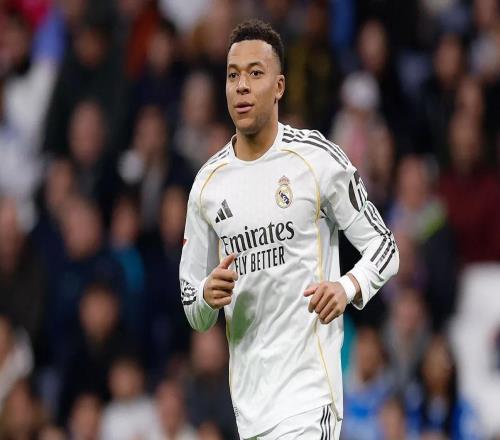 皇馬官方：法國專家確診姆巴佩左膝扭傷，球員將繼續(xù)保守治療