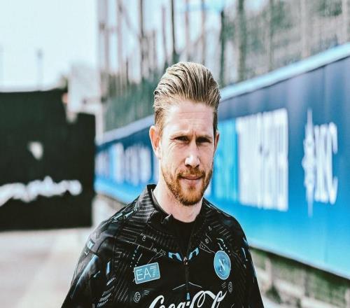 好久不見(jiàn)，德布勞內(nèi)曬恢復(fù)合練圖：