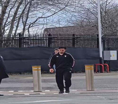 利馬有望復(fù)出戰(zhàn)紐卡！曼聯(lián)若贏球有望鎖定前五，卡里克或調(diào)整首發(fā)