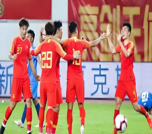 上港本土鋒線提前完成陣容瘦身，五大射手已官宣離隊(duì)，引發(fā)熱議