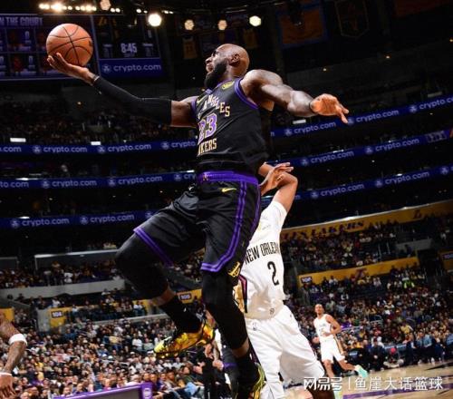 NBA最新排名出爐！西部第二狂勝40分，湖人能爭第5，一隊穩(wěn)壓騎士