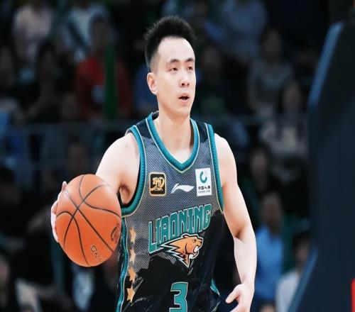 遼寧動(dòng)態(tài)更新！吳昌澤受傷趙森迎機(jī)會(huì)，趙繼偉歸隊(duì)訓(xùn)練強(qiáng)化投籃！