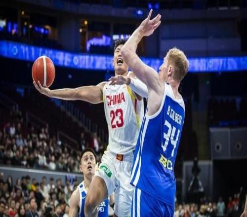 賀希寧：最深刻是胡金秋戰(zhàn)日本最后扣籃在國家隊進攻提供更好火力