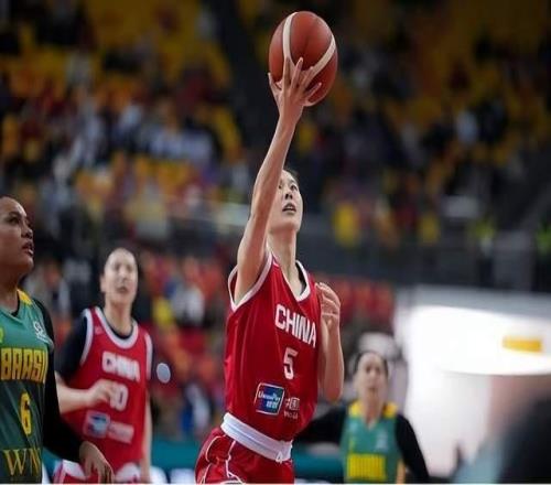 熱身賽中國女籃加時險勝巴西，宮魯鳴險些弄巧成拙