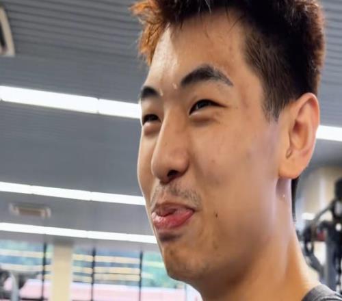 崔永熙親承恢復(fù)到百分百，兩天高強度對抗渾身痛，對訓練狀態(tài)滿意