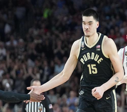 賽季報銷！應力性骨折，2米21巨人隕落，一年2次手術啊，真倒霉