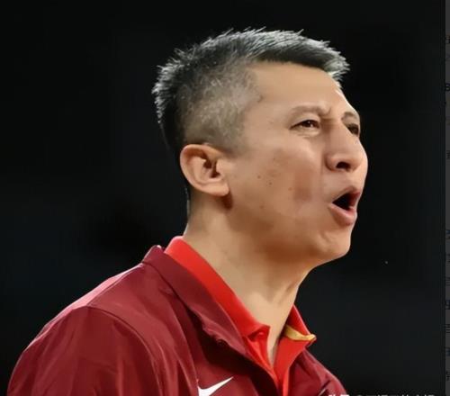 中國男籃重磅消息！主帥郭士強遭國際籃聯審查，楊瀚森確認歸隊