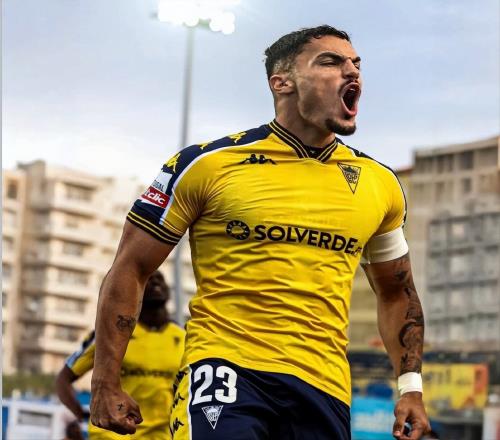 泰山隊(duì)中衛(wèi)補(bǔ)強(qiáng)殺出新黑馬，曾在本菲卡踢首發(fā)，未來將正式挑大梁