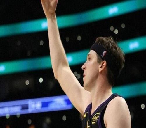 三連勝！東契奇27+10+7，詹姆斯21分，湖人末節(jié)發(fā)力110101鵜鶘