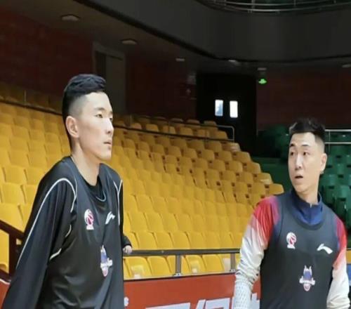 高詩巖歸隊+雙外援就位！山東男籃出征廣州，節(jié)后首戰(zhàn)驗成色