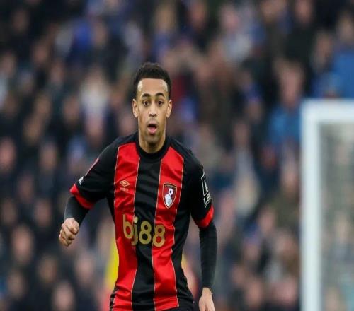 舍伍德：此前過(guò)早下結(jié)論，我欠謝什科一個(gè)道歉郵報(bào)：曼聯(lián)密切關(guān)注伯恩茅斯中場(chǎng)，他是性?xún)r(jià)比很高的引援目標(biāo)