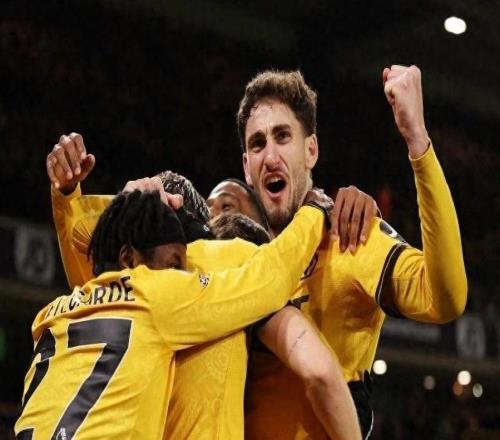 驚雷！狼隊補時絕殺利物浦，“紅衣軍”爭四前景蒙陰影