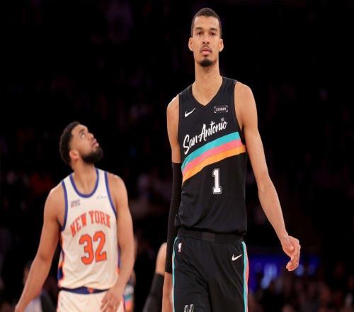 慘敗25分后，文班亞馬承認馬刺隊必須從尼克斯隊身上吸取教訓(xùn)