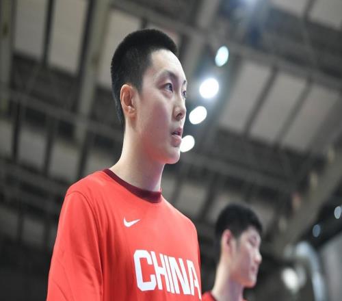 胡明軒傷病更新，好兄弟賀希寧不小心說漏嘴，球迷錯怪小胡了