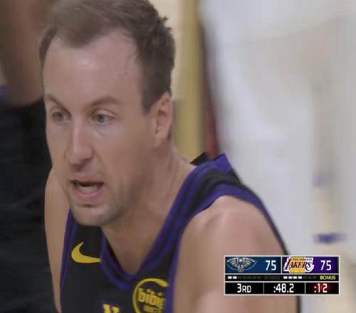 太流弊了！75%真實(shí)命中率！湖人最佳交易誕生