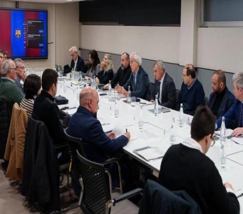 世體：今日巴薩主席正式候選人將出爐，或只有拉波爾塔與豐特