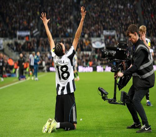 打不掉只剩十人的紐卡老鐵，卡里克需要重新審視曼聯的進攻