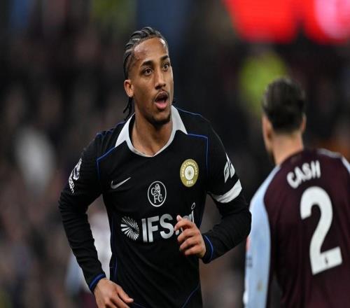 自21年曼城后，切爾西是首支英超客戰(zhàn)維拉半場11腳打門的球隊