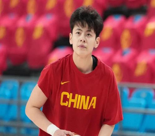 中國女籃險勝巴西，聽聽媒體專家怎么說，后衛(wèi)線告急！