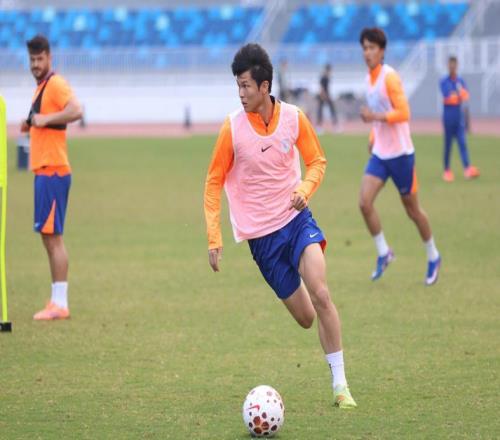 泰山B隊(duì)沖甲文旅能養(yǎng)活兩支球隊(duì)鐵人欲打破爭(zhēng)冠格局輕敵必自斃