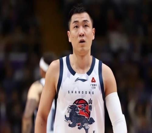 山東男籃不敵廣州：外援短板明顯、威金頓打臉邱彪后衛(wèi)都是于德豪