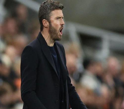 憤怒卡里克賽后不理曼聯(lián)球員！又一將受傷雪上加霜，錯誤換人致敗