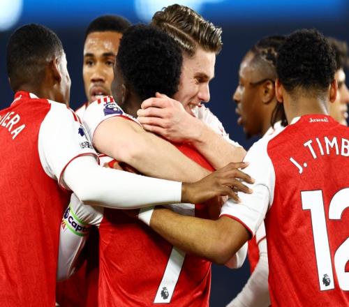 英超領(lǐng)頭羊狂飆：豪取3連勝，前2差距拉大，爭冠形勢一夜大變