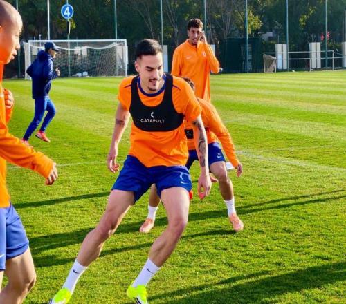 北青沒(méi)把鐵人列入爭(zhēng)冠集團(tuán)！阿爾瓦羅能對(duì)抗老茂韓鵬誰(shuí)說(shuō)了算