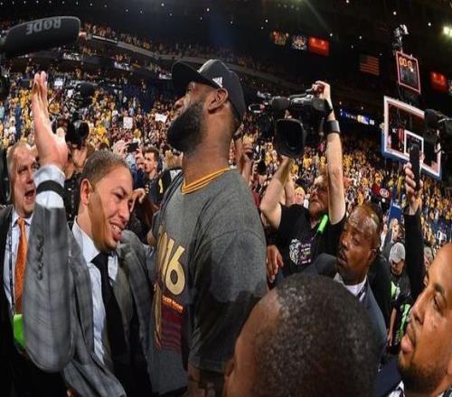 富保羅：詹姆斯更想在客場打系列賽搶七詹皇有幾次讓觀眾們噤聲