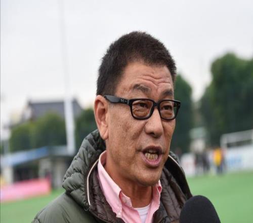 上海女足功勛教練，兒子曾是中超最年輕球員，68歲他重掌上海女足