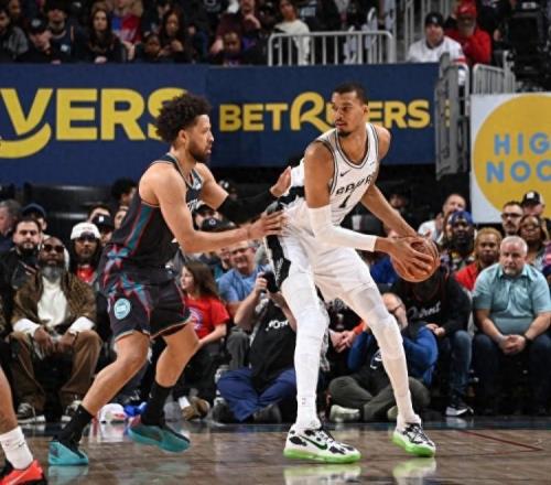 NBA最新排名！差距僅1.5場，4隊搶西部第3，勇士第8難保騎士沖第2