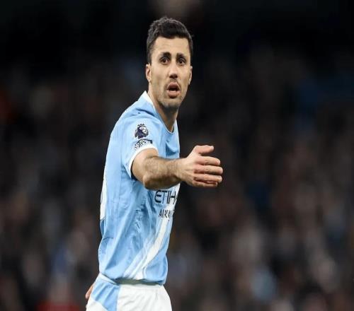 年齡偏大身價高！皇馬放棄求購金球先生關(guān)鍵曼城也不打算賣