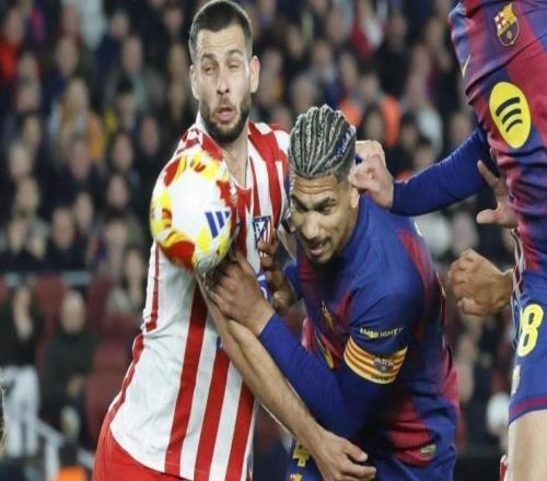 世體：阿勞霍客串中鋒牽制作用突出，他可以成為巴薩應(yīng)急選擇