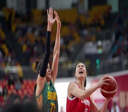 僅10分但統(tǒng)治加時(shí)賽！女姚明征服WNBA榜眼她終找到最佳搭檔