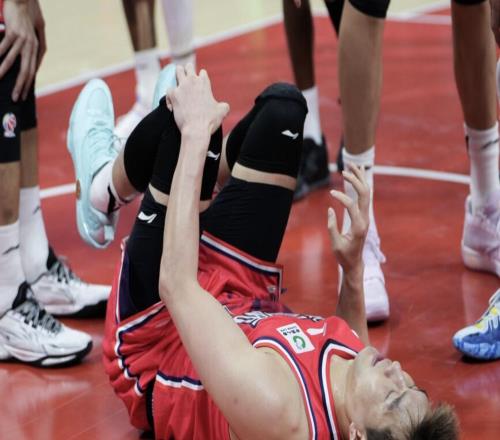 廣州官方：經(jīng)初步檢查診斷，郭艾倫傷病位置為左膝前交叉韌帶