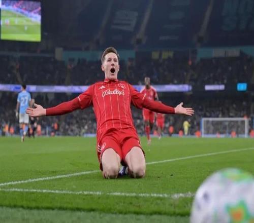 英超爭冠再起波瀾！保級隊化身冠軍判官，從曼城手中搶走關(guān)鍵一分