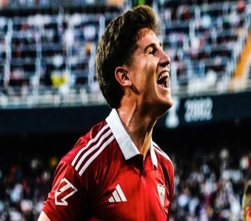 西媒：斯卡洛尼正在為阿根廷隊(duì)考察塞維利亞的左后衛(wèi)奧索