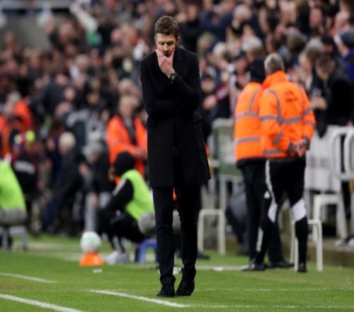 英超一夜巨變！曼城曼聯(lián)翻車，阿森納7分領(lǐng)跑，熱刺距降級(jí)區(qū)僅1分