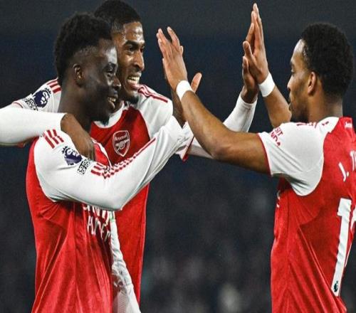 一場(chǎng)22！讓英超爭(zhēng)冠生變：曼城不勝落后7分，阿森納8場(chǎng)7勝=奪冠