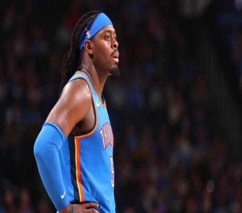 亞歷山大26+8完爆布倫森，霍姆格倫創(chuàng)生涯新高，雷霆力克尼克斯